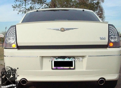 Фонари для Chrysler 300C, черные