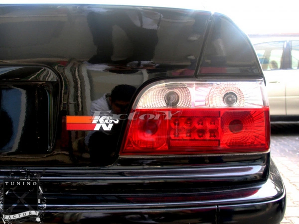Фонари для BMW E36, красные/ хром