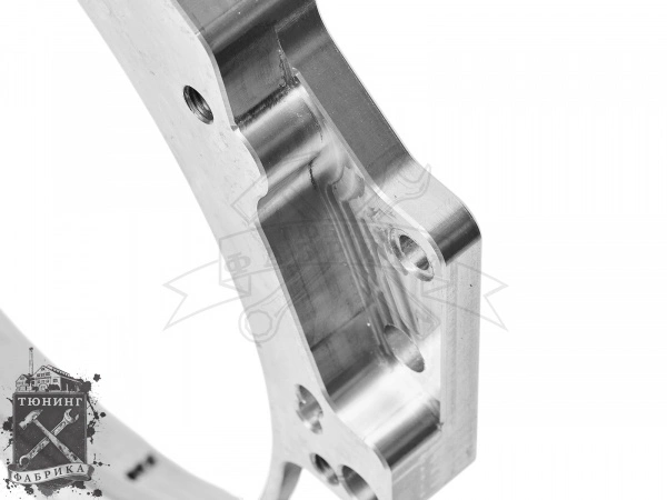 Tuning Factory Переходная пластина для ДВС GM LS с КПП Nissan CD001-006-009