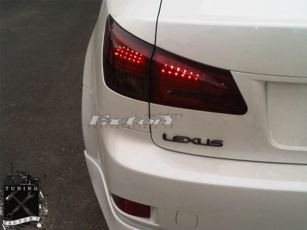 Фонари для Lexus IS, красные/тонированные