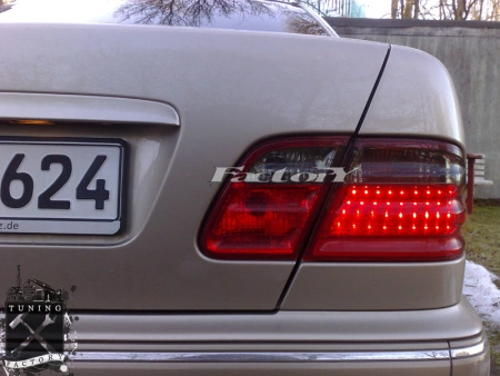 Фонари для Mercedes-Benz W210, красные