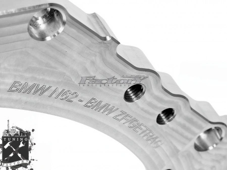 Tuning Factory Переходная пластина для стыковки ДВС BMW N62 с кпп M57 N47/57 