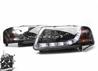 Фары с "ходовыми огнями" для Audi A3 8L, черные